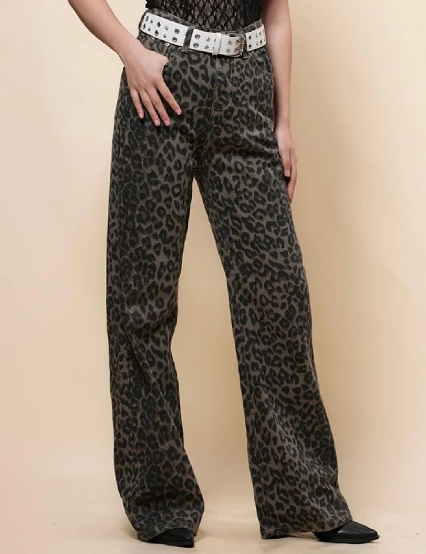 Ladies Leopard Botton Jeans Straight Leg Denim Pants SKP4986 Trendy Button-Up High-Waist Jeans