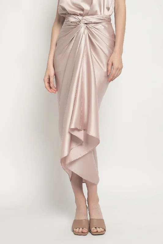 Aisyah Skirt In Rosegold a-line skirt cut