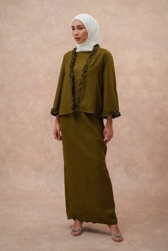 The Classic Pleated Linen Skirt in Olive linen skirt relaxed