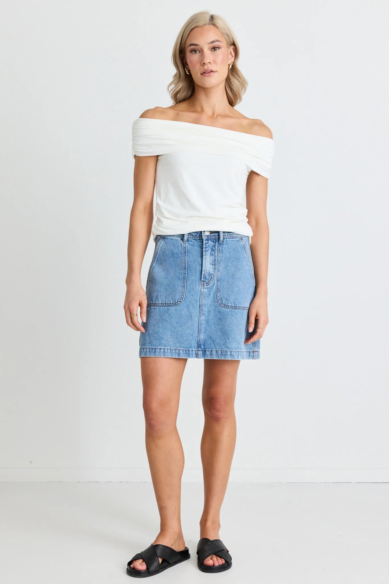 IVY + JACK - Orchard Pocket Front Denim Mini Skirt - Mid Blue breathable skirt fabric