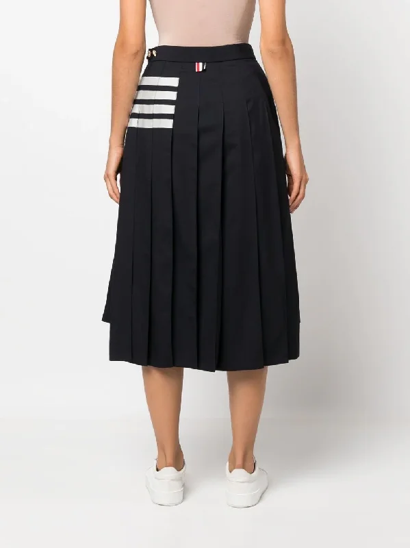 THOM BROWNE Women Below Knee Dropped Back Pleated Skirt in Engineered 4 Bar Plain Weave Suiting