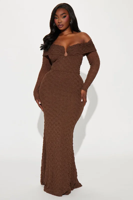 Kim Off Shoulder Maxi Dress - Brown