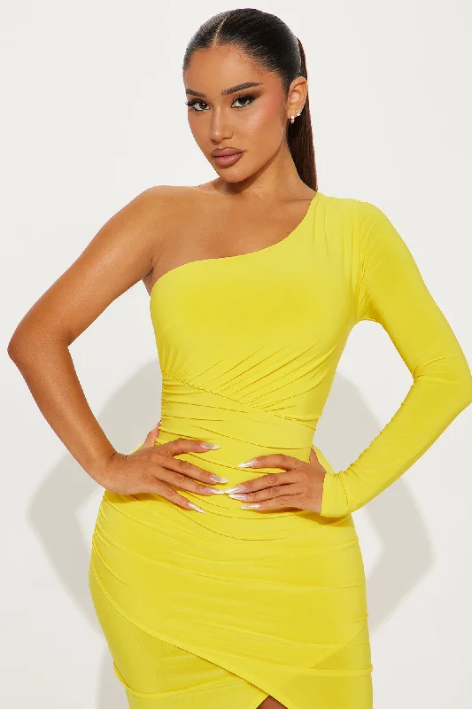 Stacy Ruched Maxi Dress - Yellow