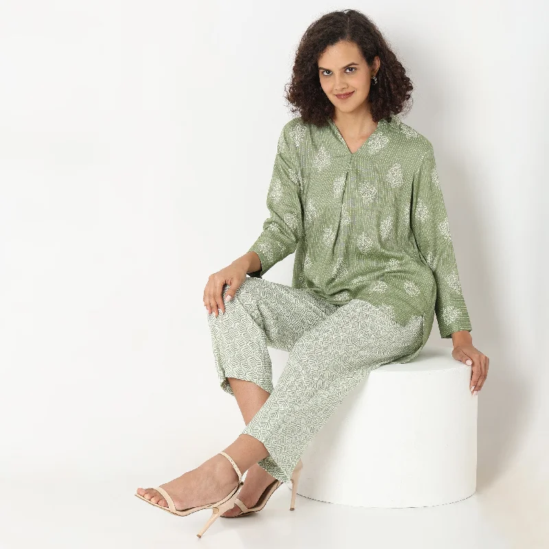 Straight Fit Printed Tunic with Pant Set